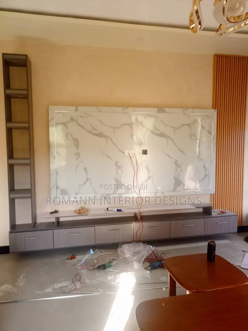 Modern TV Stand/Unit