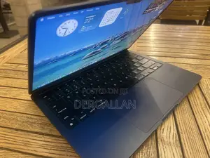 Laptop Apple MacBook Air 2022 M2 8GB Apple M2 SSD 256GB