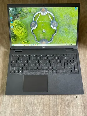 New Laptop Dell Latitude 3520 16GB Intel Core i5 SSD 256GB