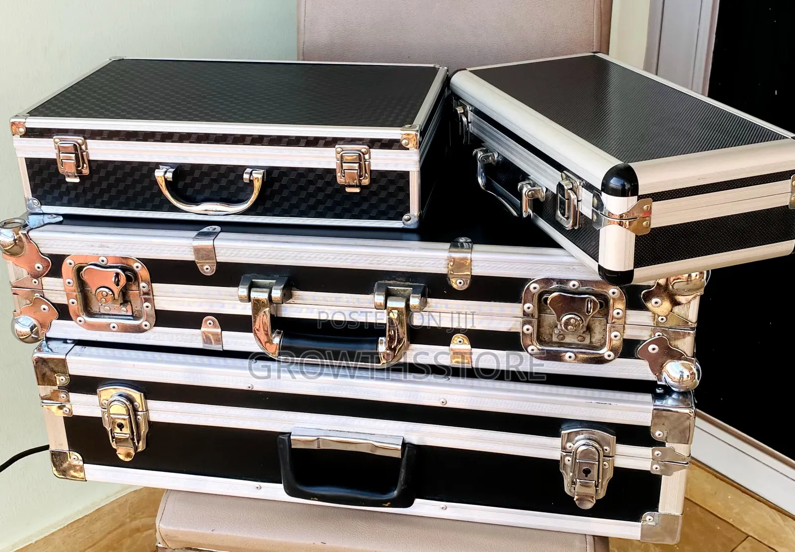 Cases for Music Gadgets and Pedals