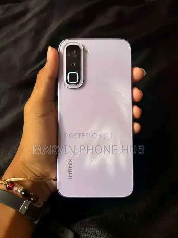 New Infinix Hot 70 128 GB Gray