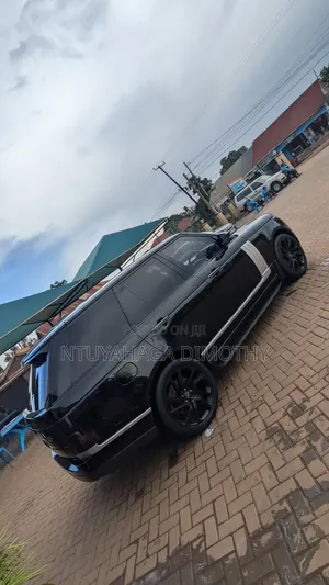 Land Rover Range Rover Vogue 2014 Black