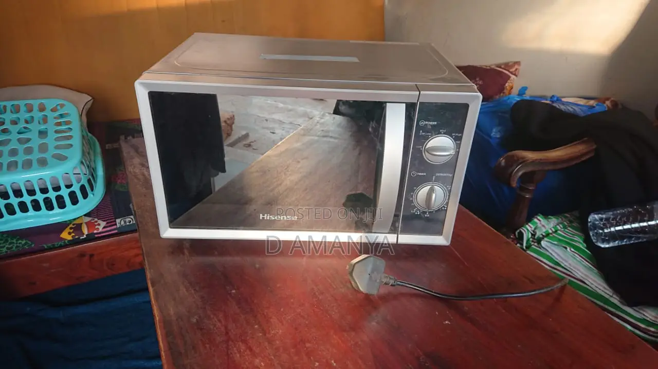 Hisense Microwave 20L