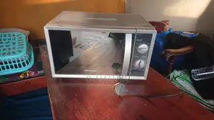 Hisense Microwave 20L