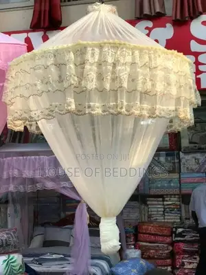 Mosquito Round Nets Available
