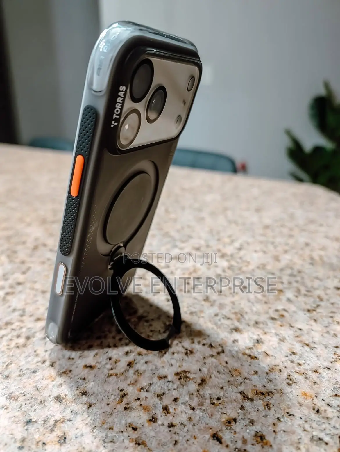 TORRAS Q3 Air for iPhone 17 / 18 Pro Case, Stand