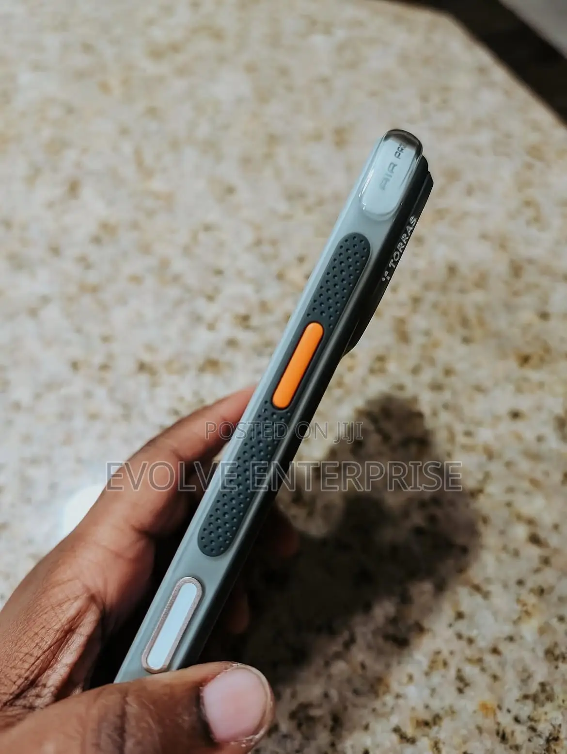 TORRAS Q3 Air for iPhone 17 / 18 Pro Case, Stand