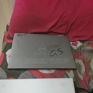 Laptop Dell Latitude 3390 2-in-1 8GB Intel Core i7 SSD 250GB