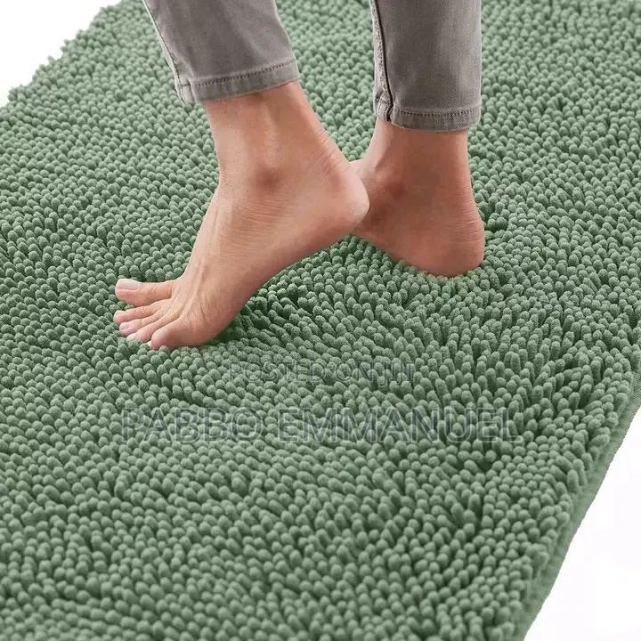 A 100% Super Absorbent Bath Mats