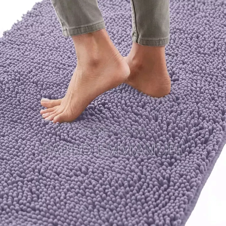 A 100% Super Absorbent Bath Mats