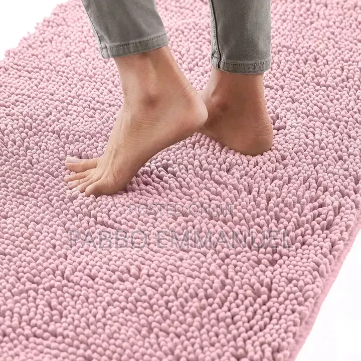 A 100% Super Absorbent Bath Mats