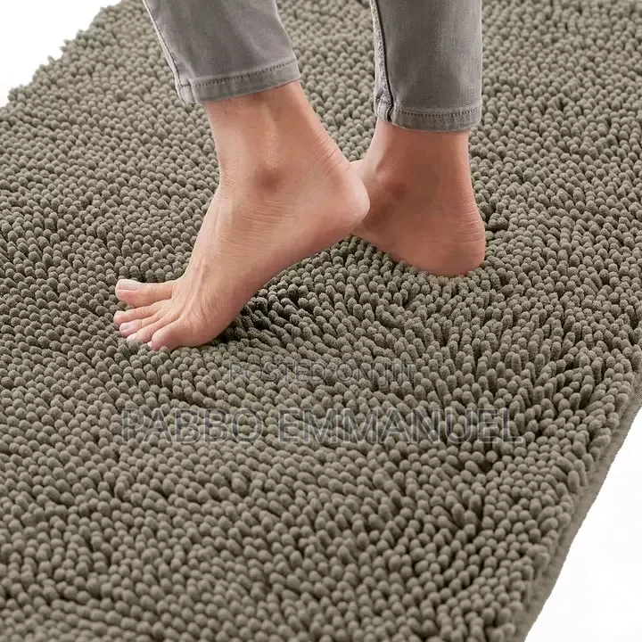 A 100% Super Absorbent Bath Mats