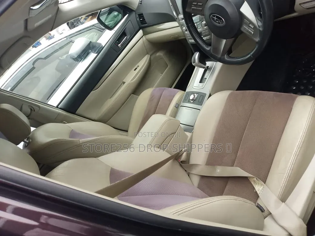 Subaru Outback 2.5i Premium CVT 2012 Brown