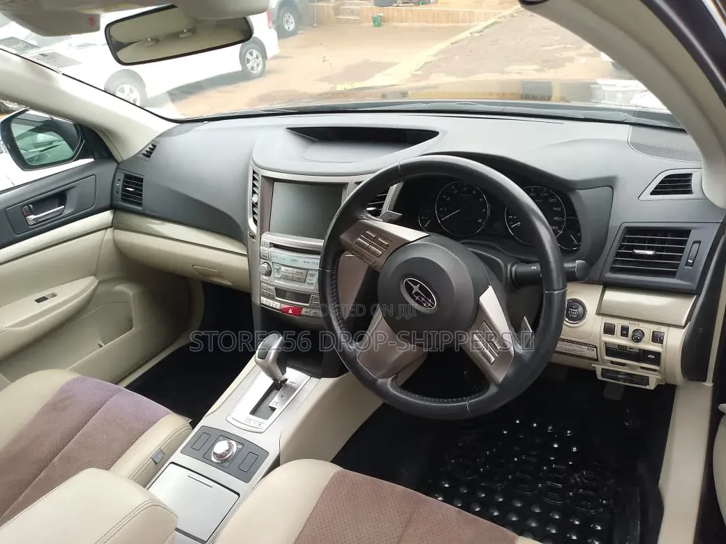 Subaru Outback 2.5i Premium CVT 2012 Brown