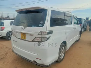Toyota Vellfire 2018 White
