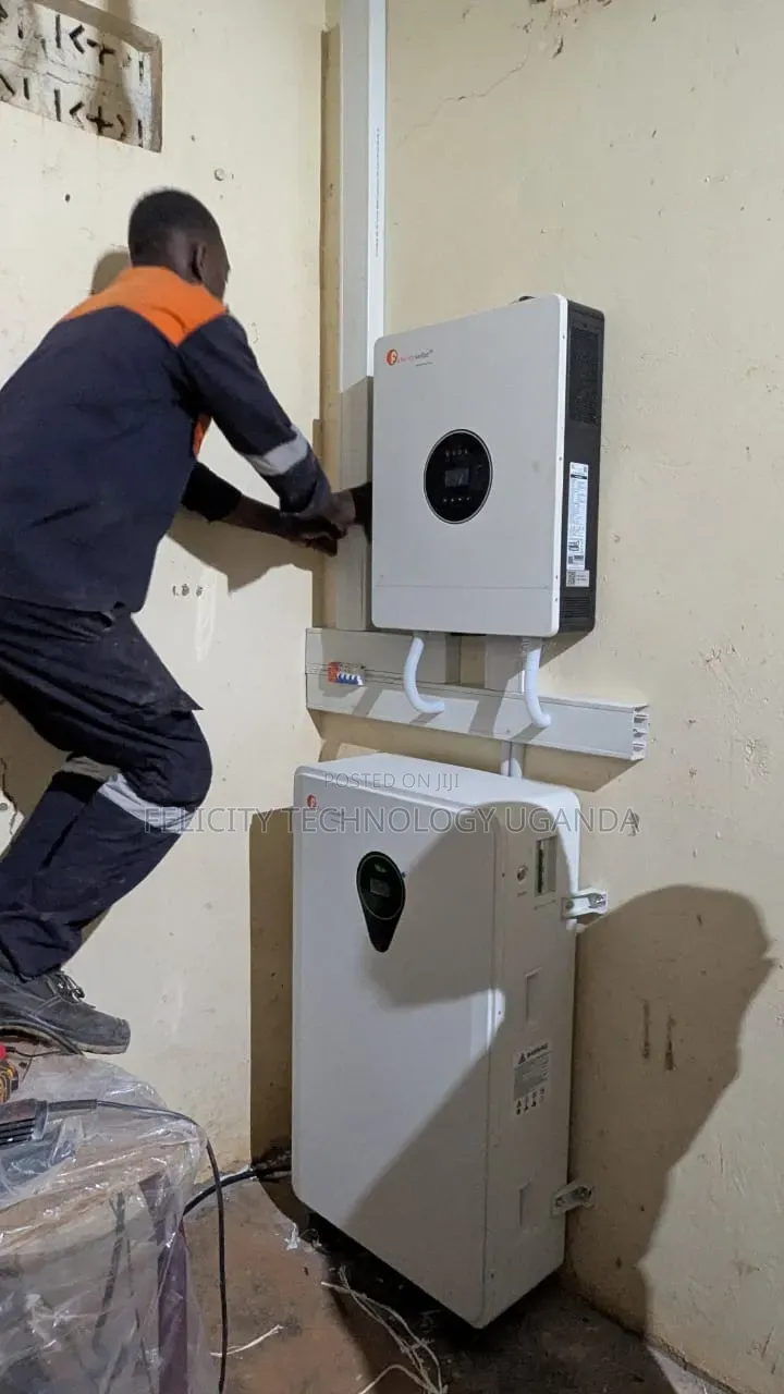 25kwh Lithium Battery and 12kva Hybrid Inverter