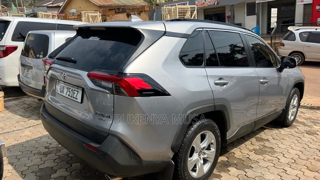 Toyota RAV4 2018 Silver