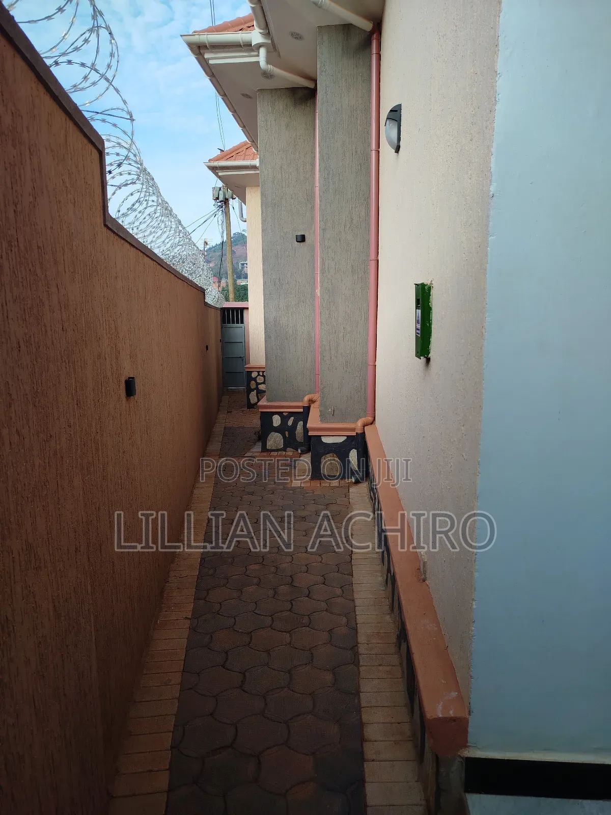 4bdrm Villa in Wakiso / Wakiso for sale