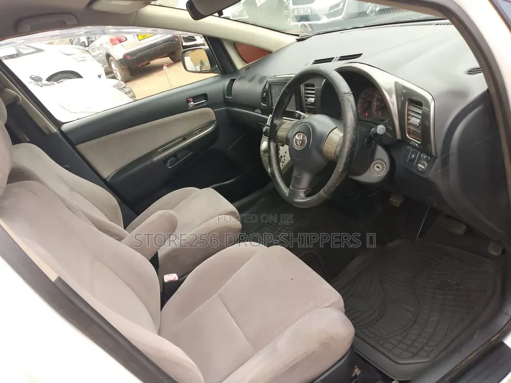 Toyota Wish 2006 White