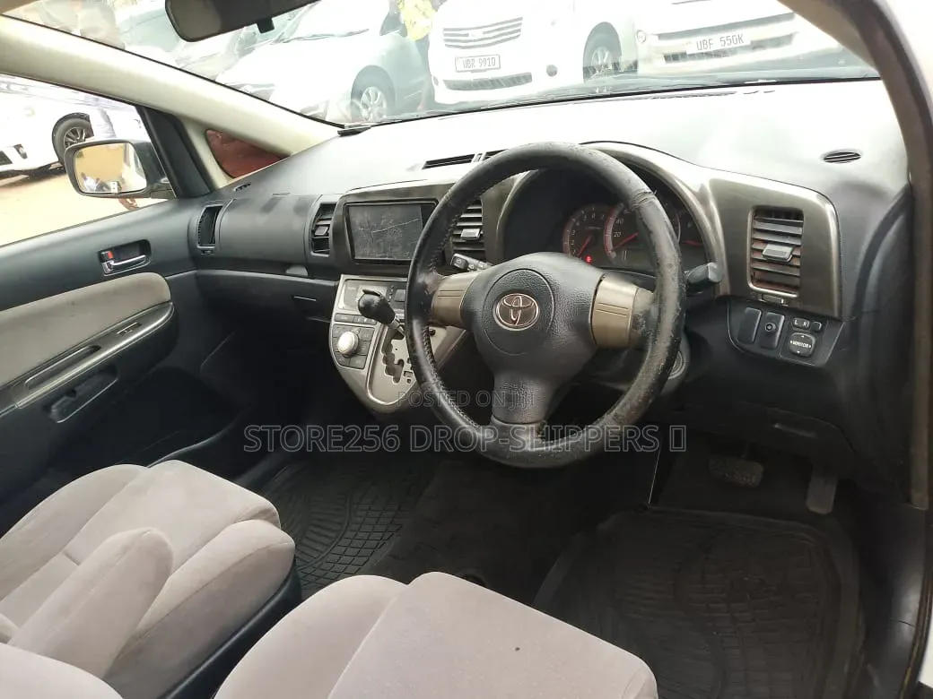 Toyota Wish 2006 White