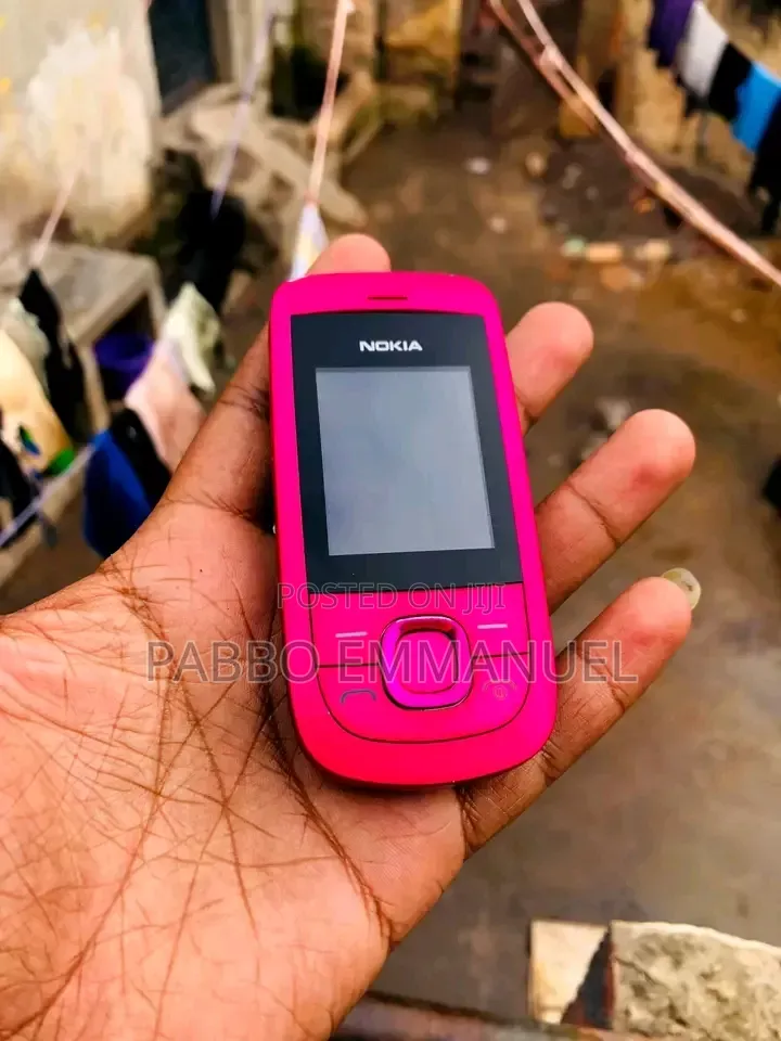 Nokia 2220 slide Red