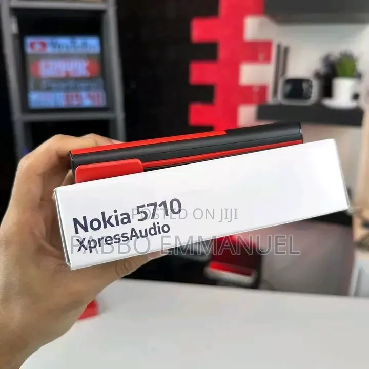New Nokia 5710 XpressAudio Black