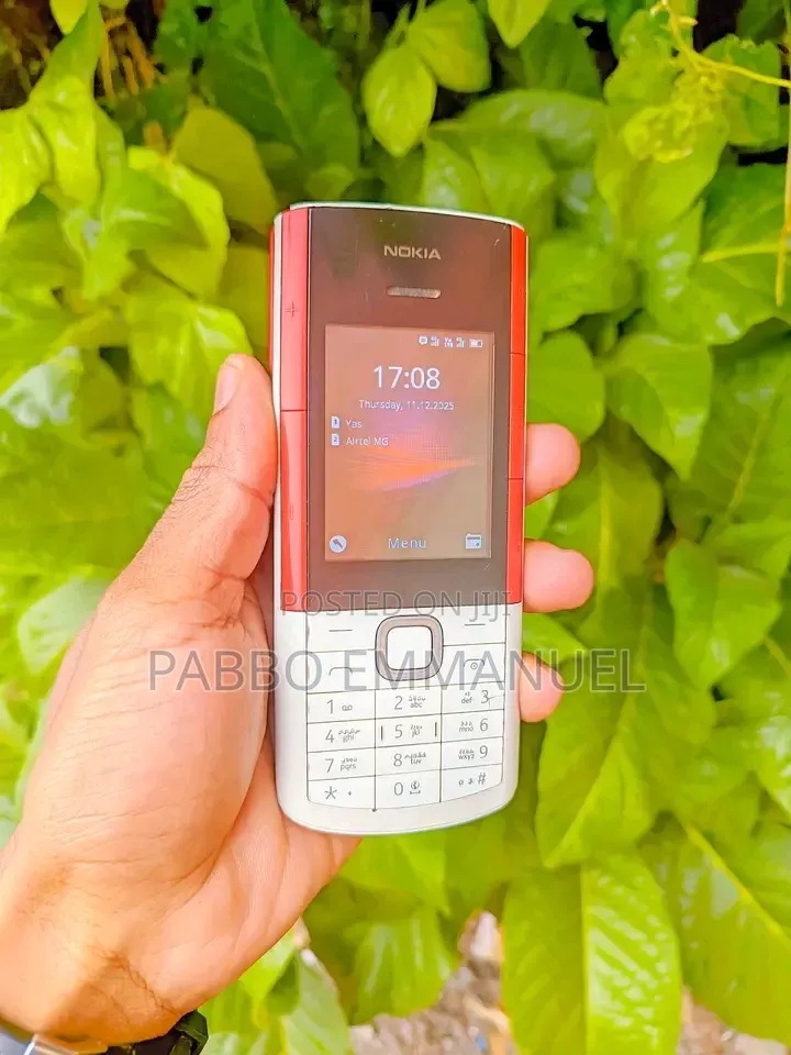 New Nokia 5710 XpressAudio White