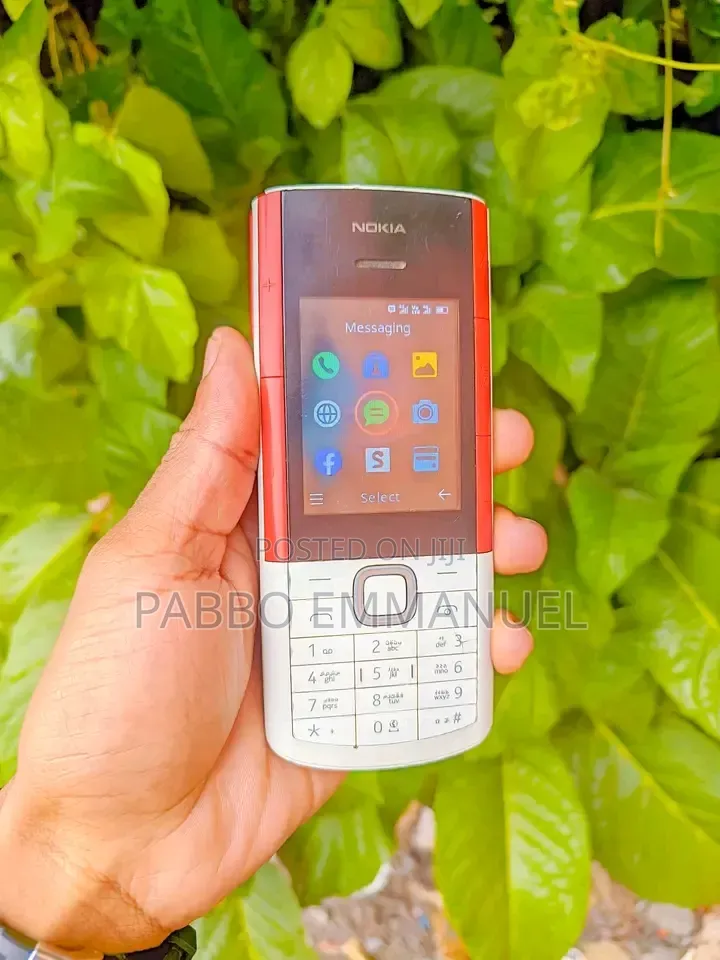 New Nokia 5710 XpressAudio White