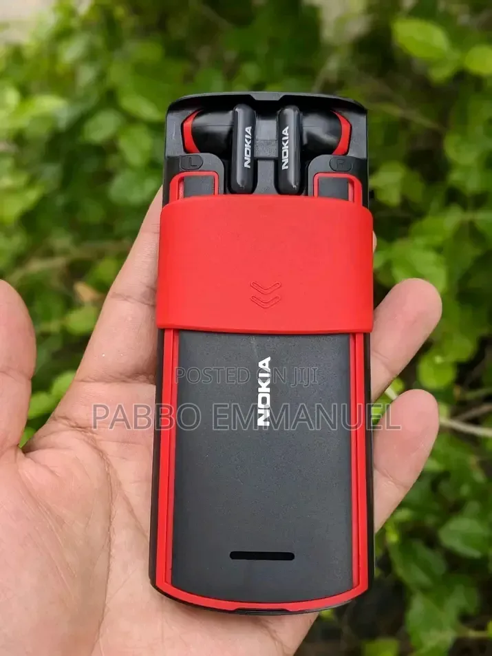 New Nokia 5710 XpressAudio Black