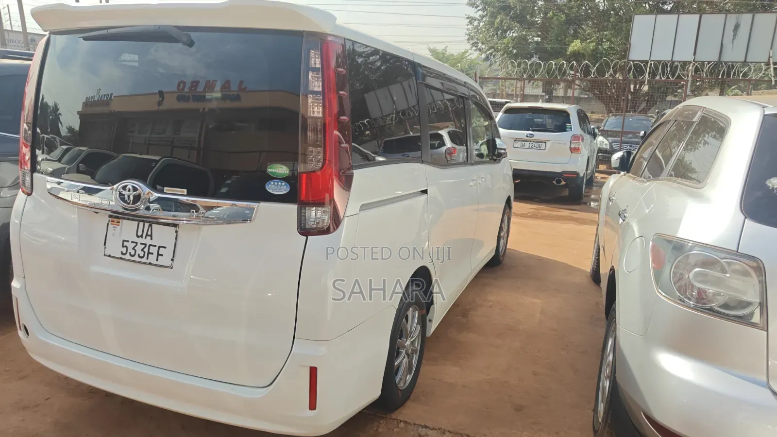 Toyota Noah 2014 White
