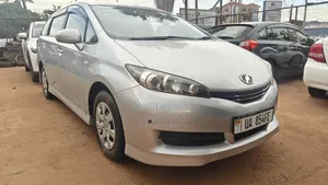 Toyota Wish 2012 Silver
