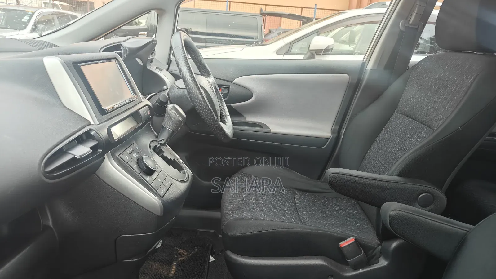 Toyota Wish 2012 Silver