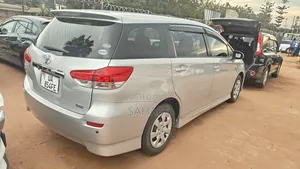 Toyota Wish 2012 Silver