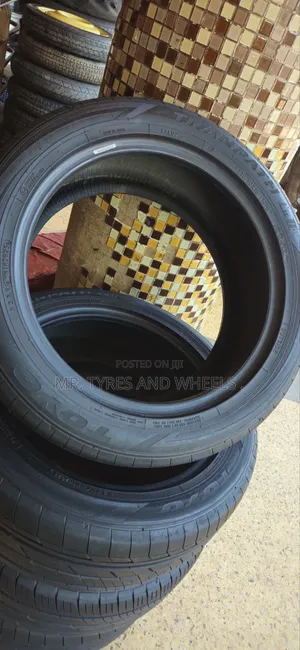 235/50r18 Toyo Tranpath 2025