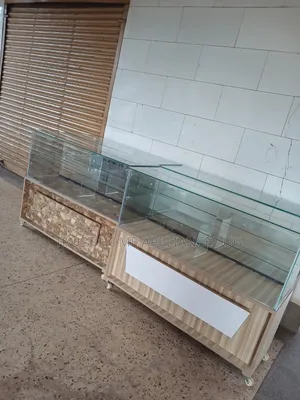 4 Feet Display Counter