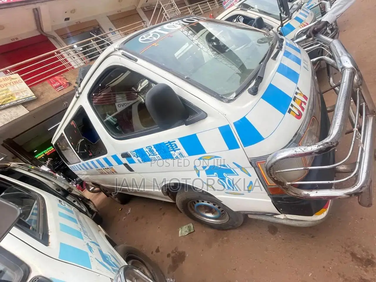 Toyota HiAce 1998 White