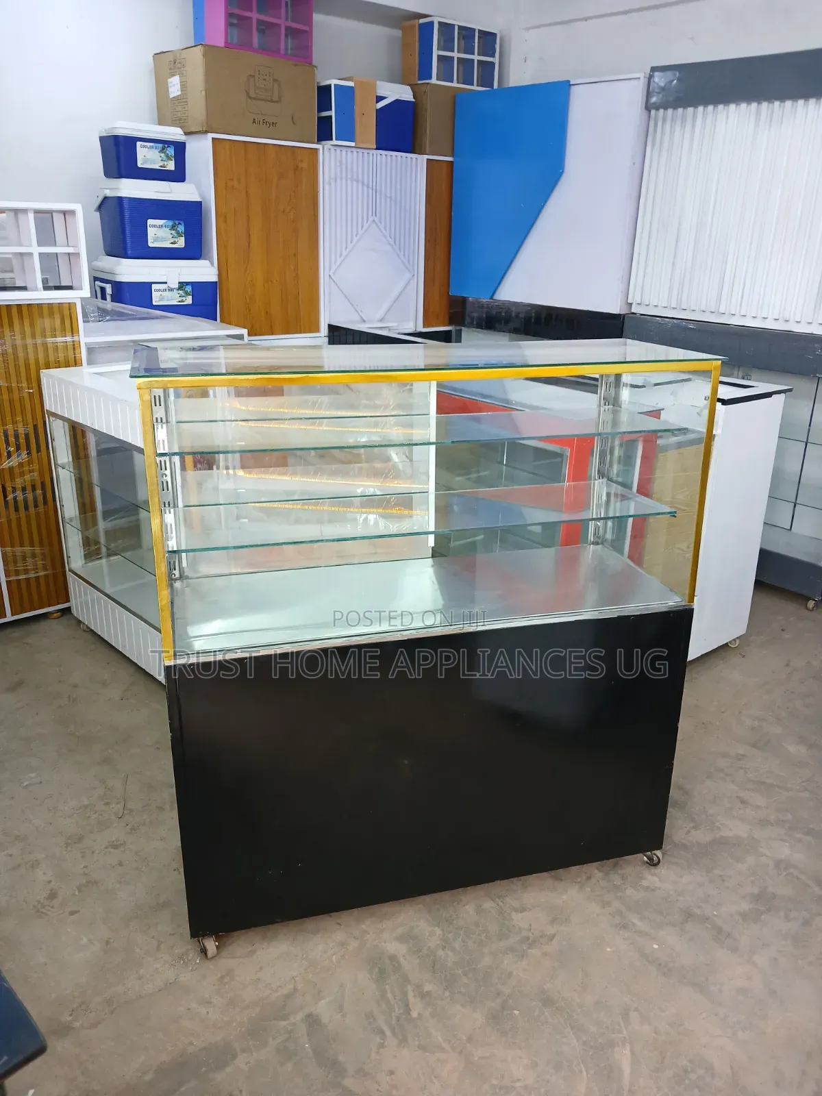 Modern Stainless Food & Cakes Display Counter