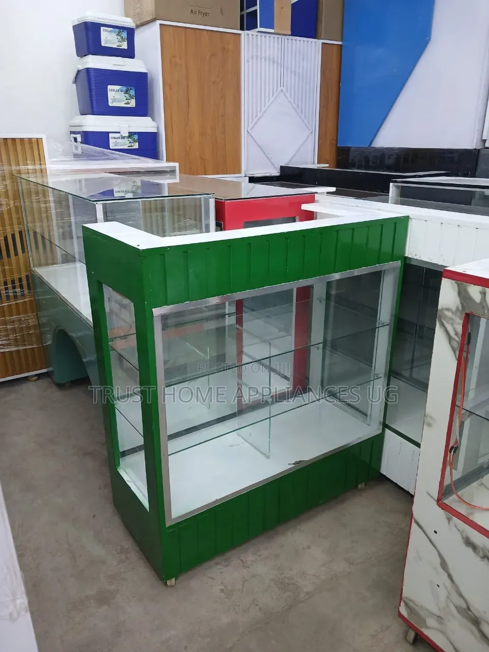 Green White Reception Display Counter
