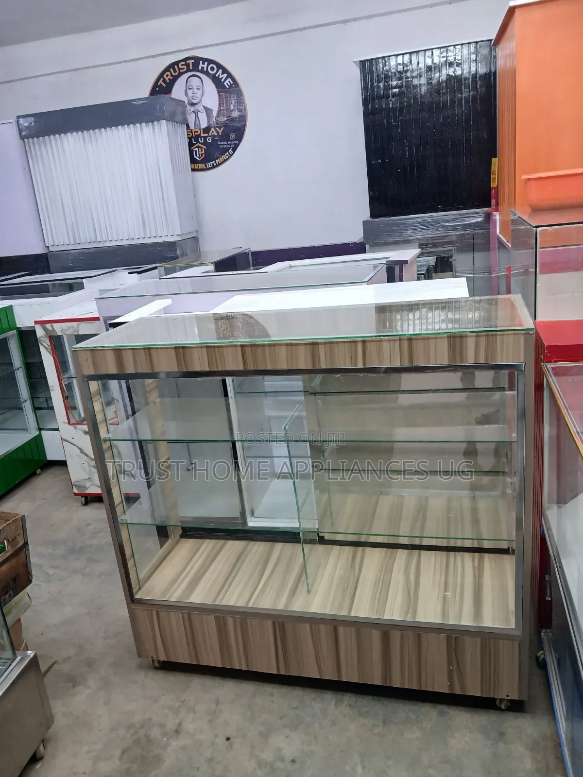 Natural 4 Ft Display Counter 3 Layers