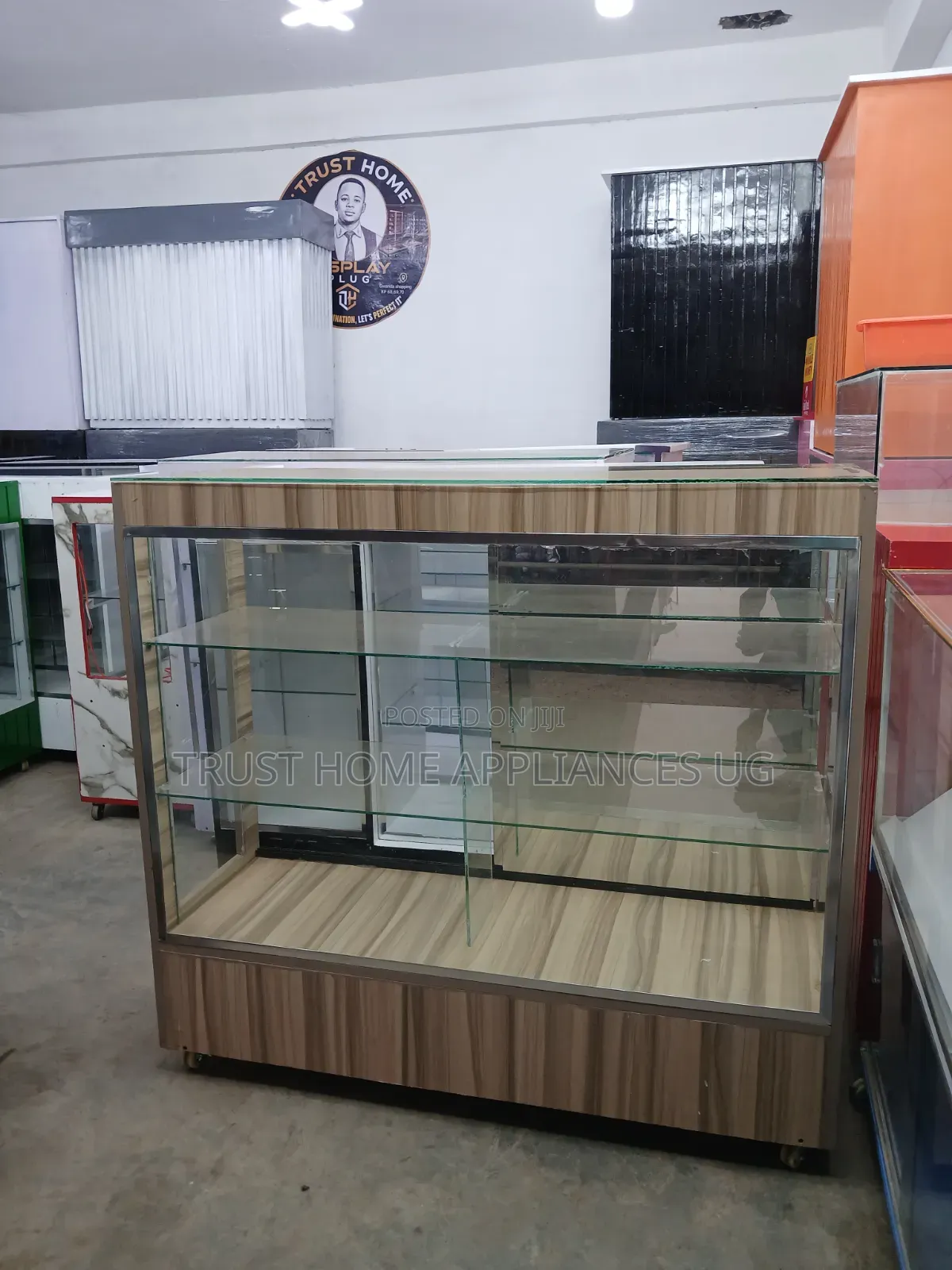 Natural 4 Ft Display Counter 3 Layers