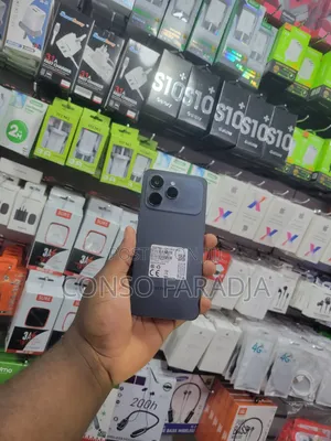 Tecno Spark 40 128 GB Black