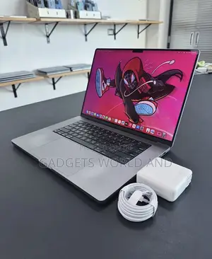 Laptop Apple MacBook Pro 32GB Apple M1 Pro SSD 512GB