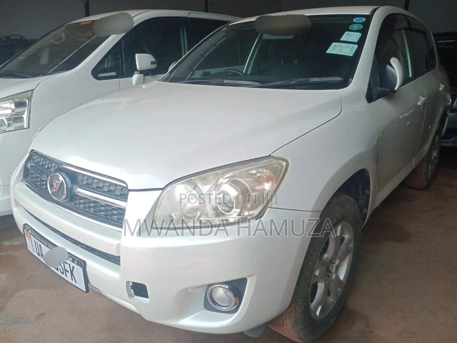Toyota RAV4 2011 White
