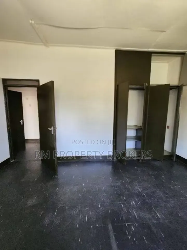 2bdrm Bungalow in Kansanga Kiwafu Rd, Central Division for rent