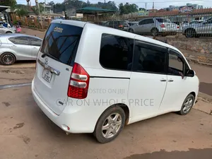 Toyota Noah 2011 White