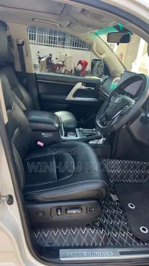 Land Cruiser V8 for Hire/Rent at Self Drive.