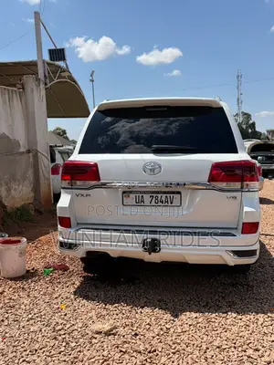 Land Cruiser V8 for Hire/Rent at Self Drive.