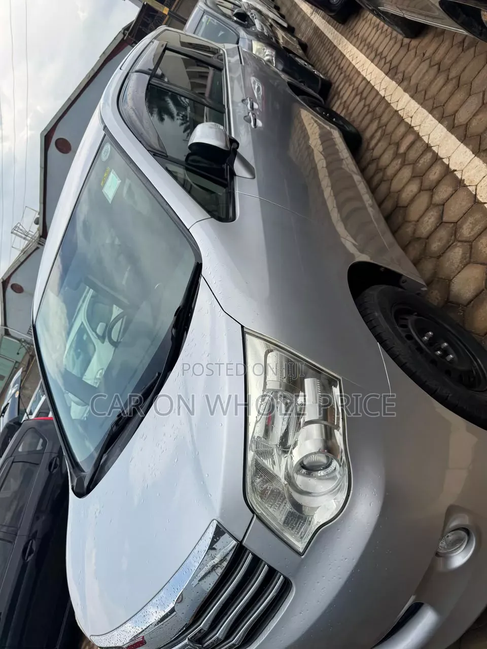 Toyota Noah 2010 Beige