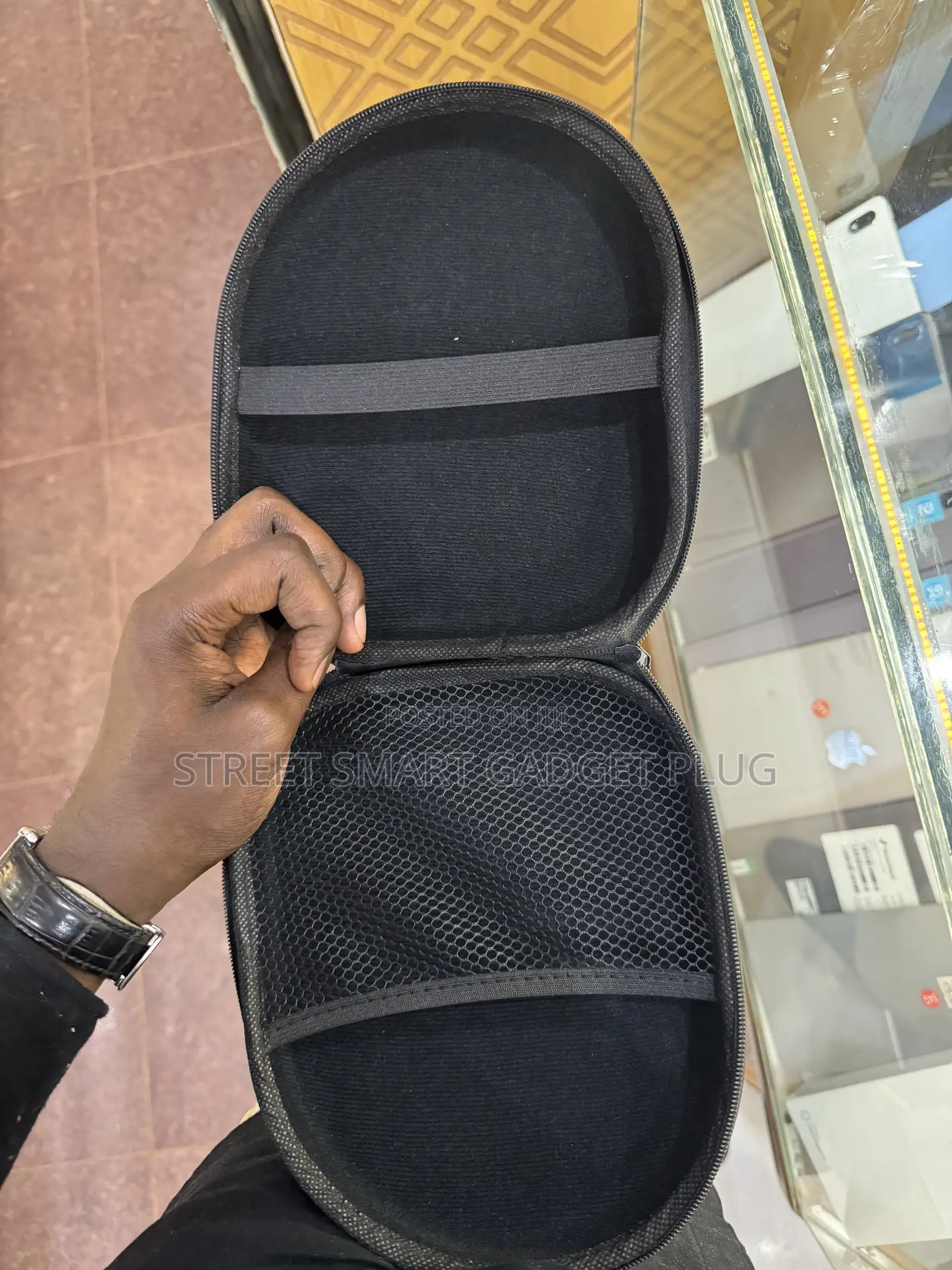 Spear Headphone Cases for JBL / Anker and Sony