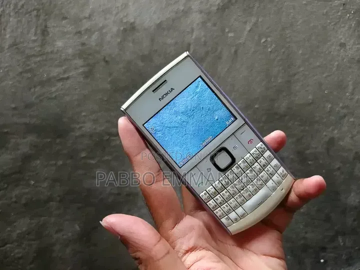 Nokia X2-01 Gray